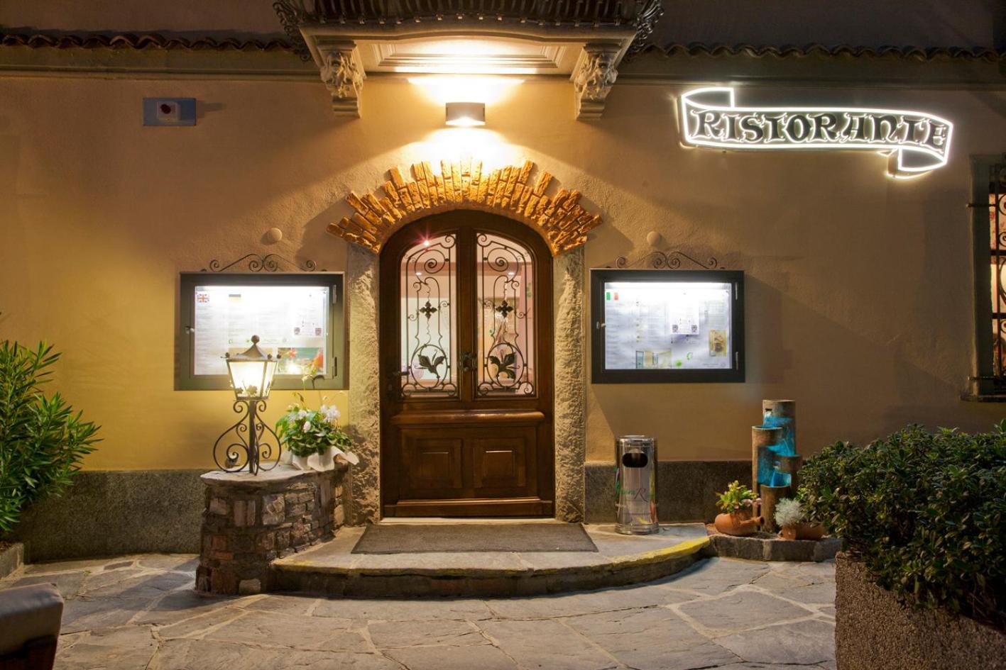 Albergo Ristorante La Palma Bissone Exterior photo